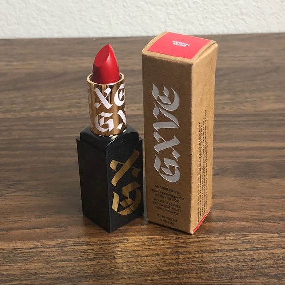 🎉 HP 🎉 GXVE BY GWEN STEFANI Original Me Clean High-Performance Matte Lipstick - Picture 6 of 9